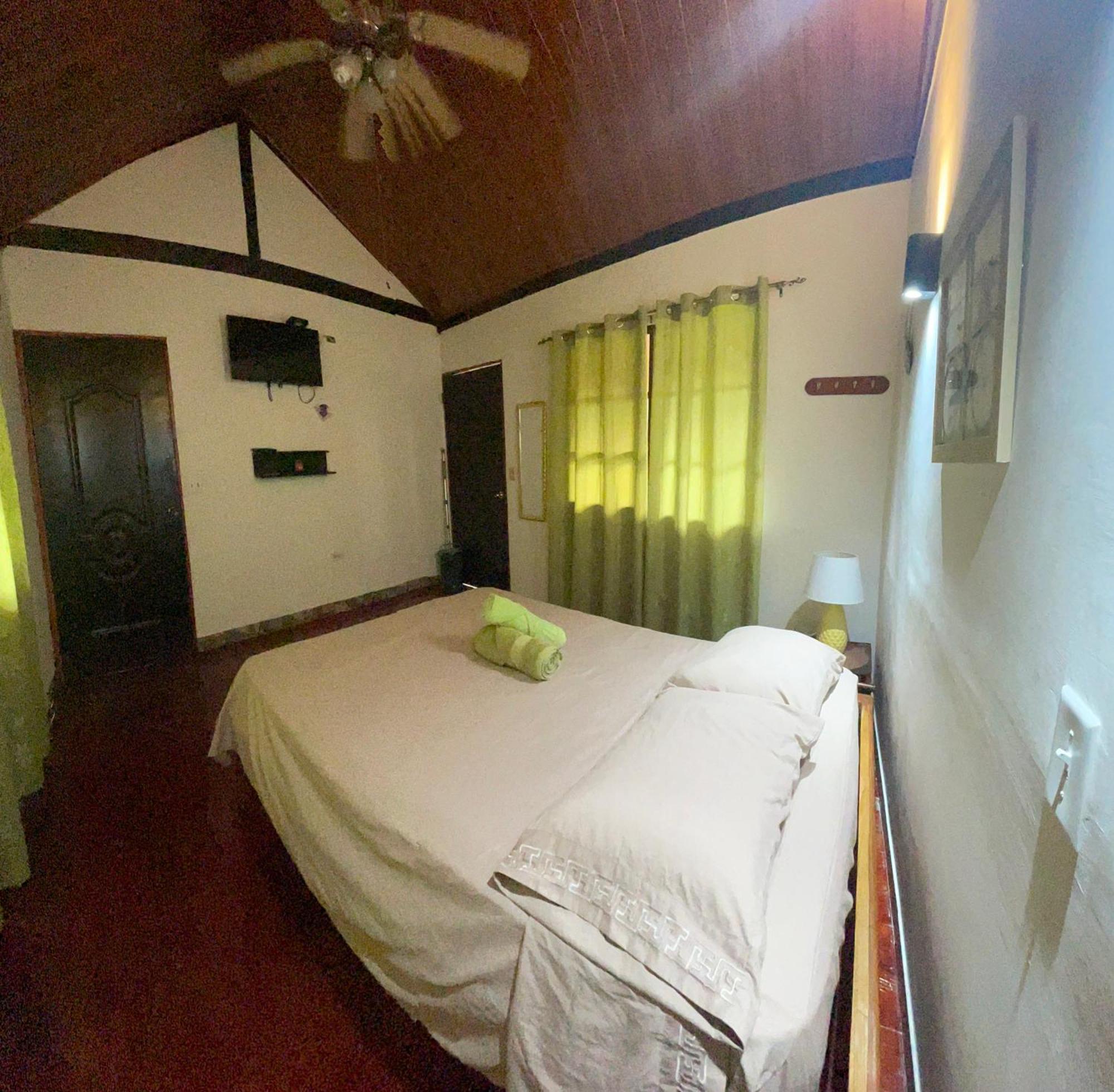 Hostal La India Dormida El Valle de Anton Extérieur photo